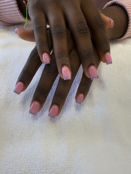 Rose Nails