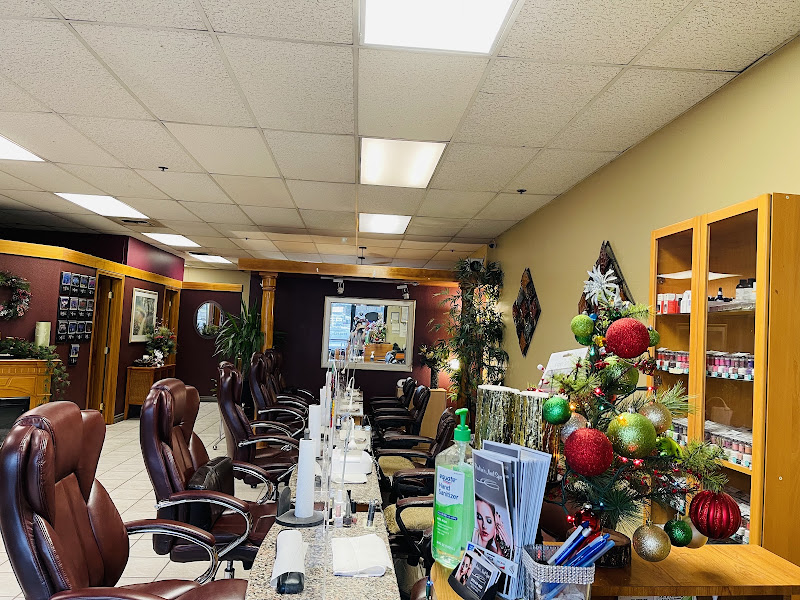 Pauline's Nail Spa 3