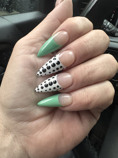 Color Nails & Spa 3