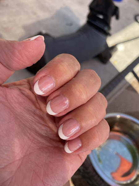 B K Nails & Spa