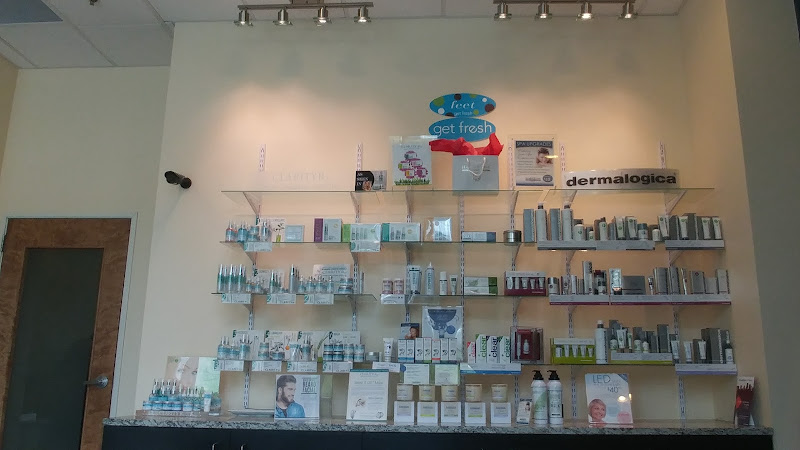 Hand & Stone Massage and Facial Spa 5