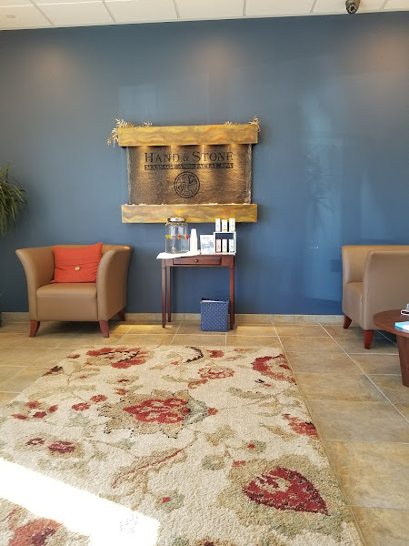 Hand & Stone Massage and Facial Spa 4
