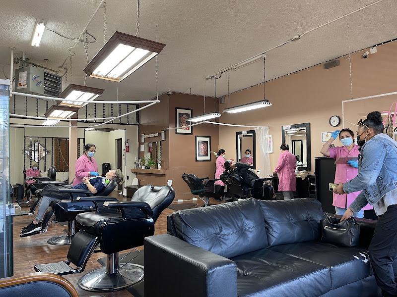 Aaina Beauty Salon 2