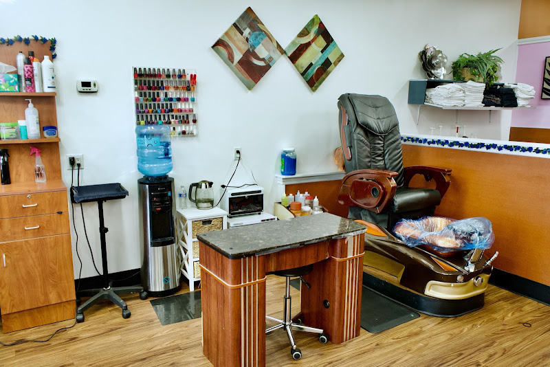 Diamond Beauty & Hair Salon 4