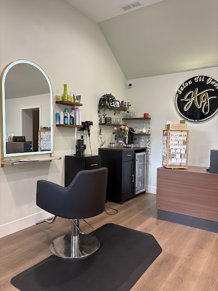 Salon Tii Gavo 4