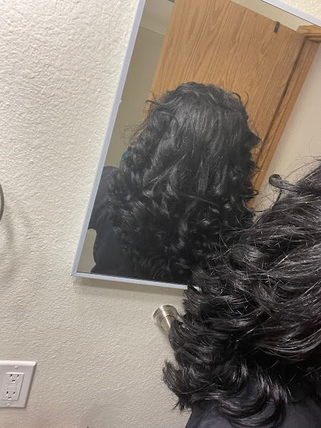 L.EV8 Hair Studio 2