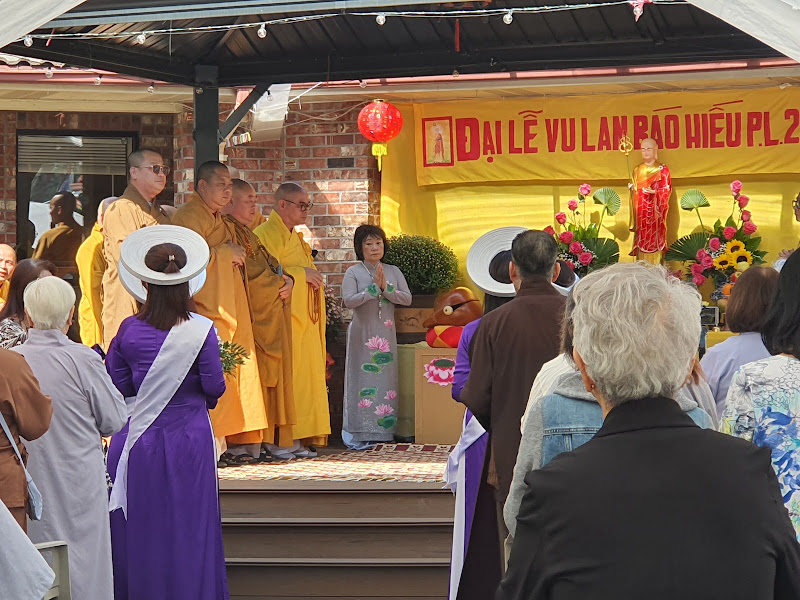 Đạo Tràng Pháp Hoa 5