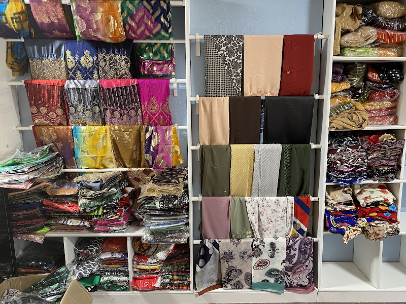 NA Fashion Boutique 3