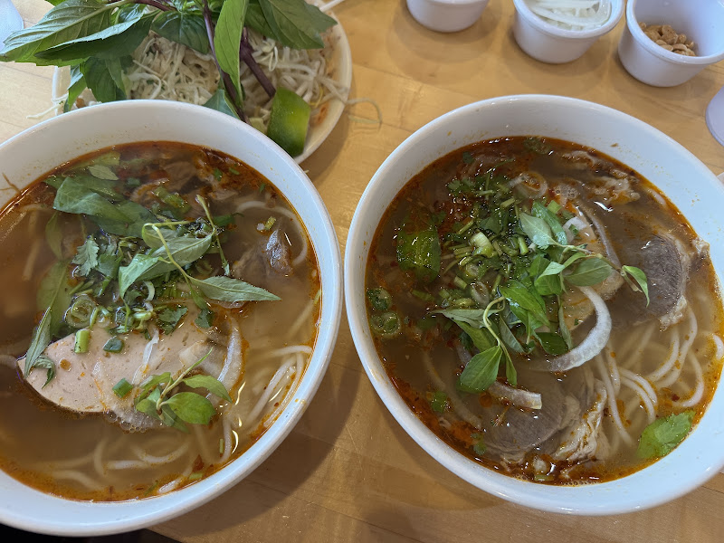 Hai Duong Restaurant Eden Center 5