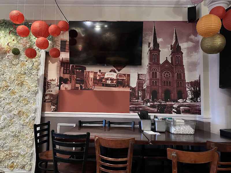 Little Saigon Restaurant 5
