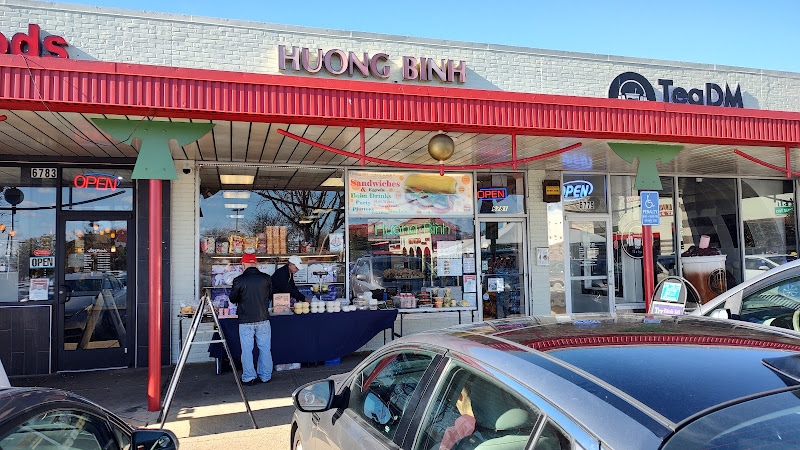 Huong Binh Bakery
