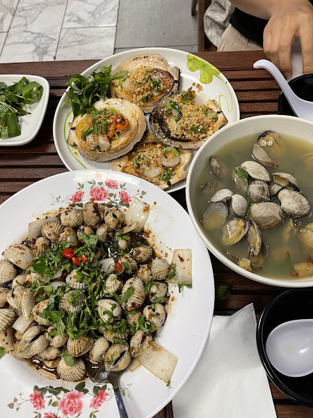 HL Cafe & Restaurant 5