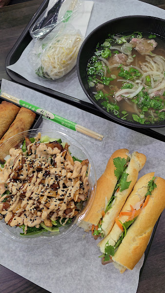 Pho & Banh Mi Eatery Cafe 3