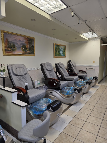 C & H Nail Spa 5