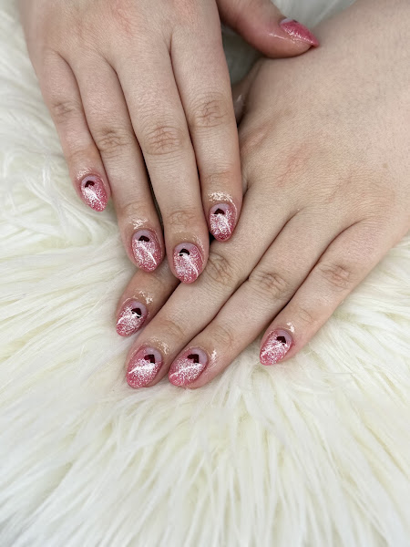 Sparkle And Pop Nails 4