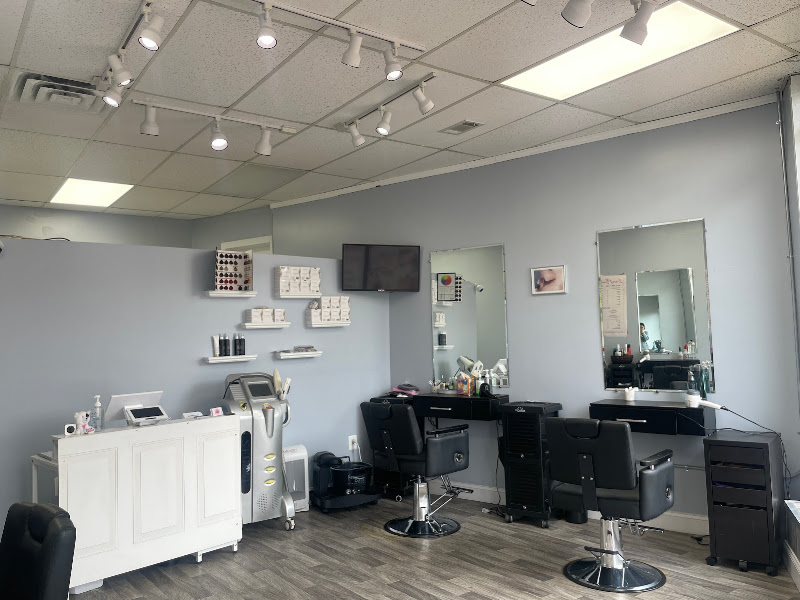 Everest Beauty Salon