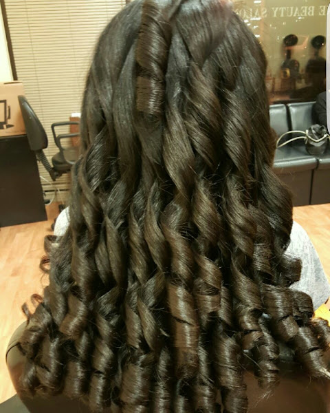 Sunshine Beauty Salon 3