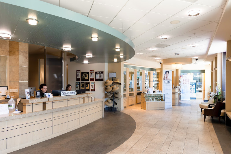 La Jolla Cosmetic Laser Clinic & Dermatology 2