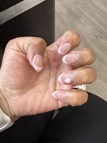 Mavana Nails & Waxing