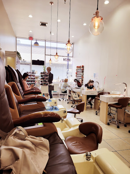 Mavana Nails & Waxing 4
