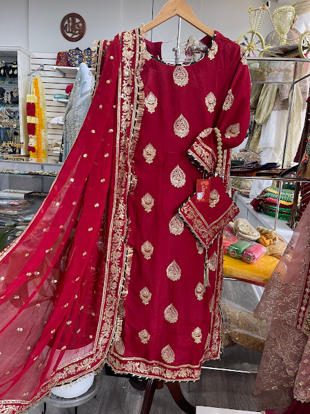 Maha's South Asian Boutique 5