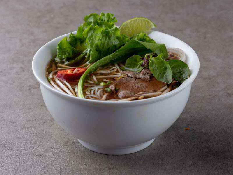 Pho Mignon + Seafood 4