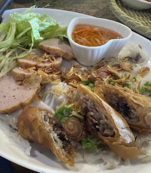 Anh Hong Restaurant 3