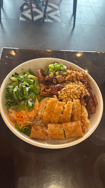 Saigon Noodle & Grill 5