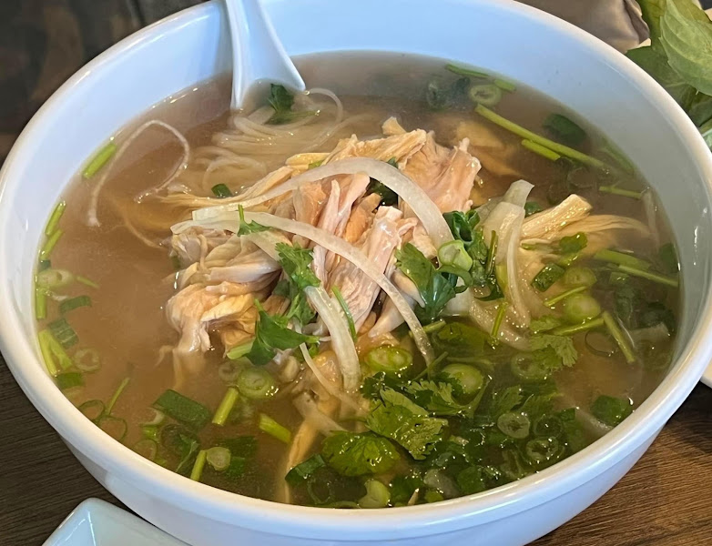 Pho Ga Hien Vuong Noodle House 3