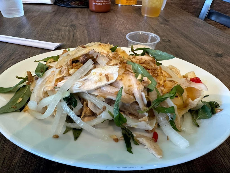 Pho Ga Hien Vuong Noodle House 5