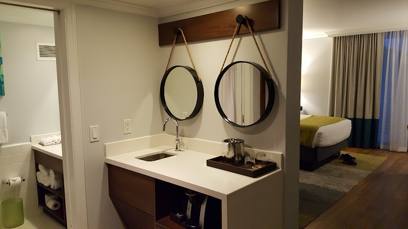 Town and Country Resort 5