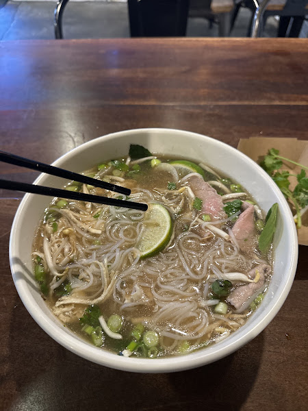 Viet-Nomz on University 5