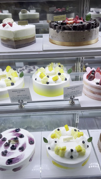 TOUS les JOURS Bakery Café 3