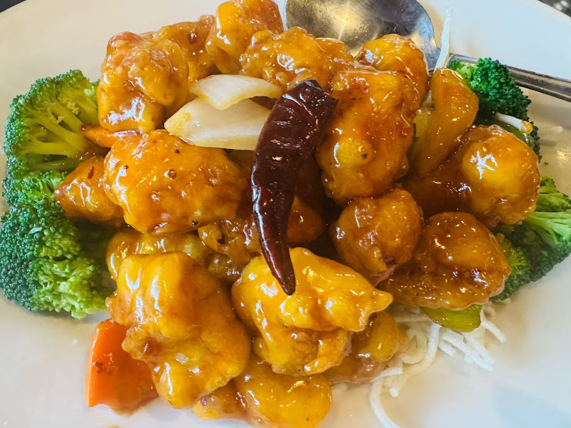 LEE BISTRO ASIAN CUISINE 4