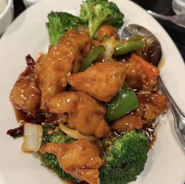 LEE BISTRO ASIAN CUISINE 5
