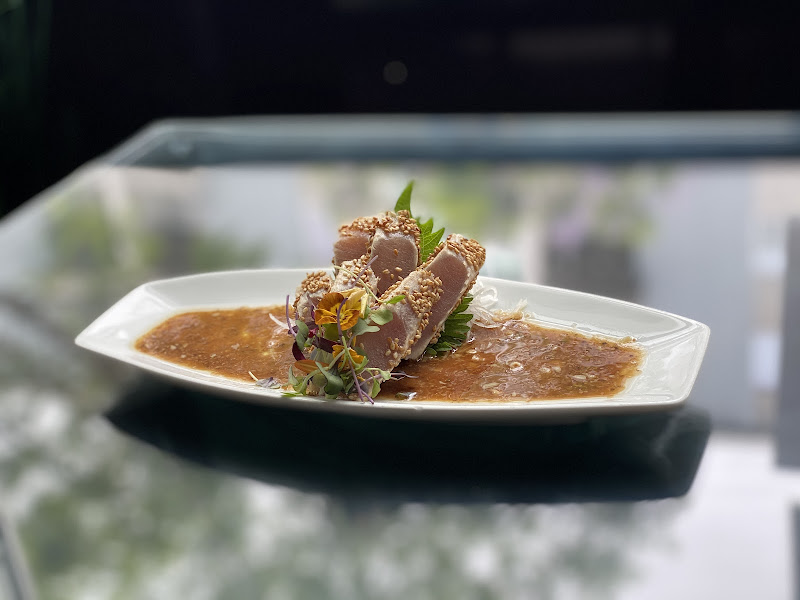 Flamin' Phó & Sushi Bar 3