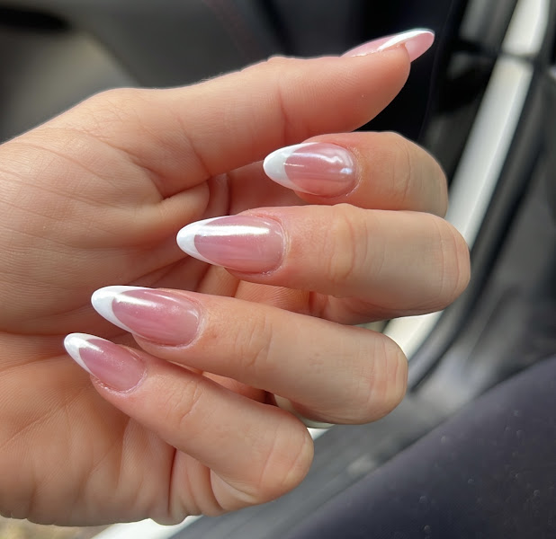 Fifth Nail Lounge 4