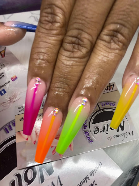 Noire Nail and Lash Bar 3