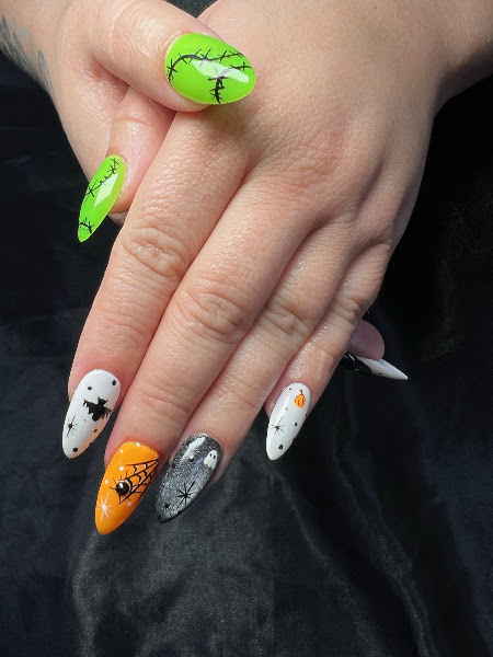 Moonlight Nails and Spa 4