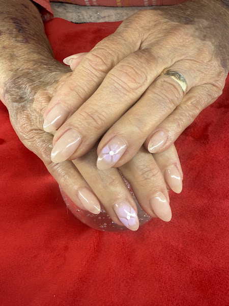 The Nail Salon 5