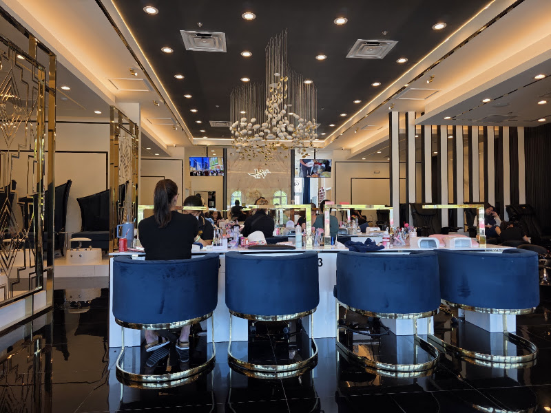 LV Nails Lounge 5