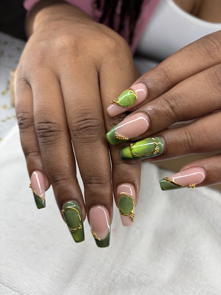DP Nails Salon 4
