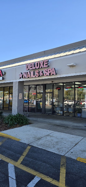 Deluxe Star Nails Spa 5
