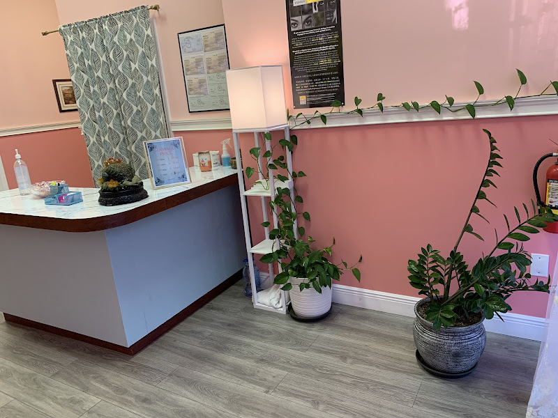Pink Spa 4
