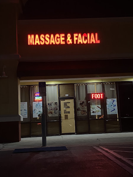 Class Act Massage and Facial Spa 5