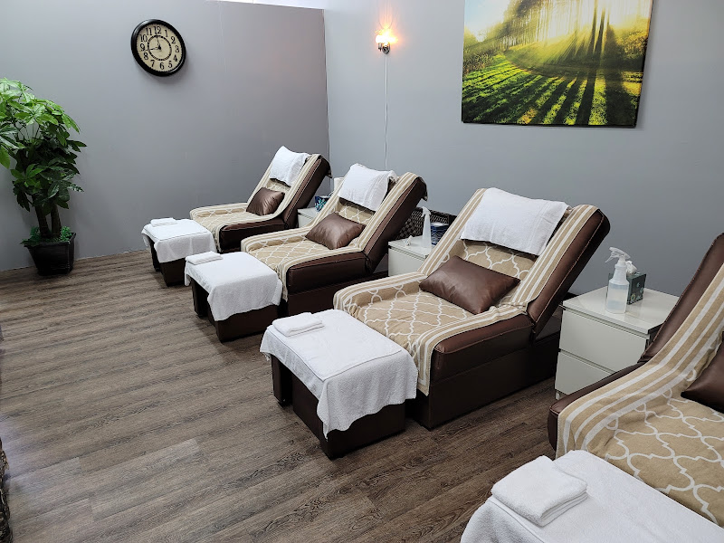 Royal Relax Massage Spa 4