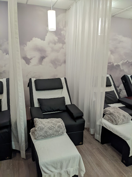 Heavenly Foot Massage 4