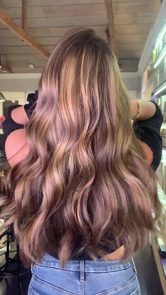 Mosaic Hair Studio & Blowout Bar 3