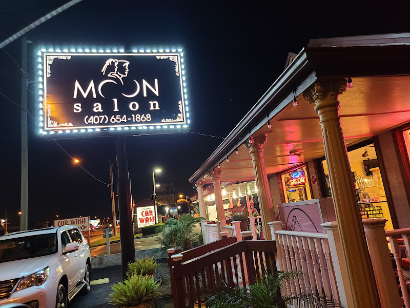 Moon Salon