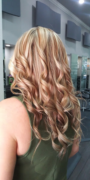 Mondi Salon